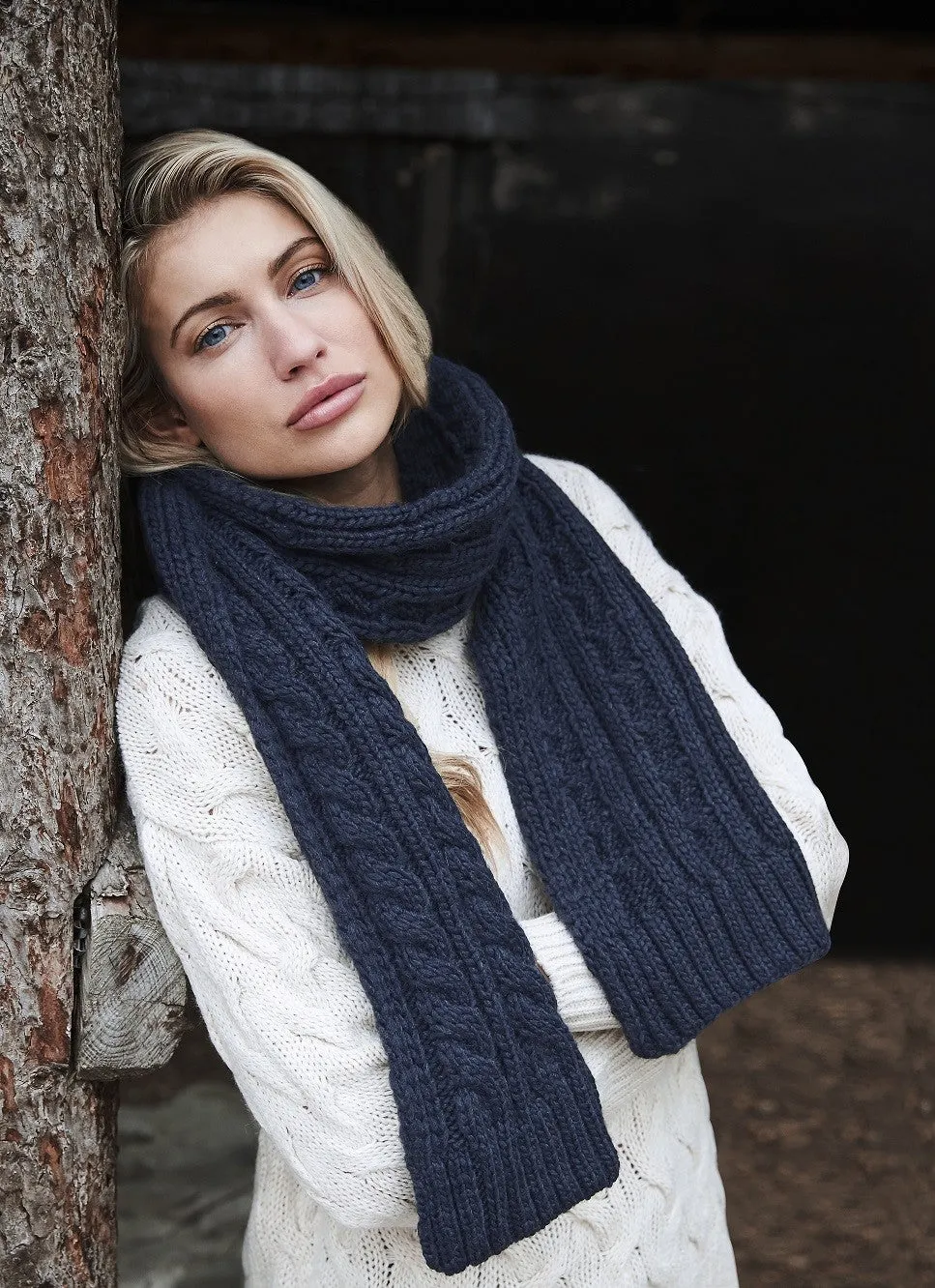 Cable Knit Melange Scarf | NAVY