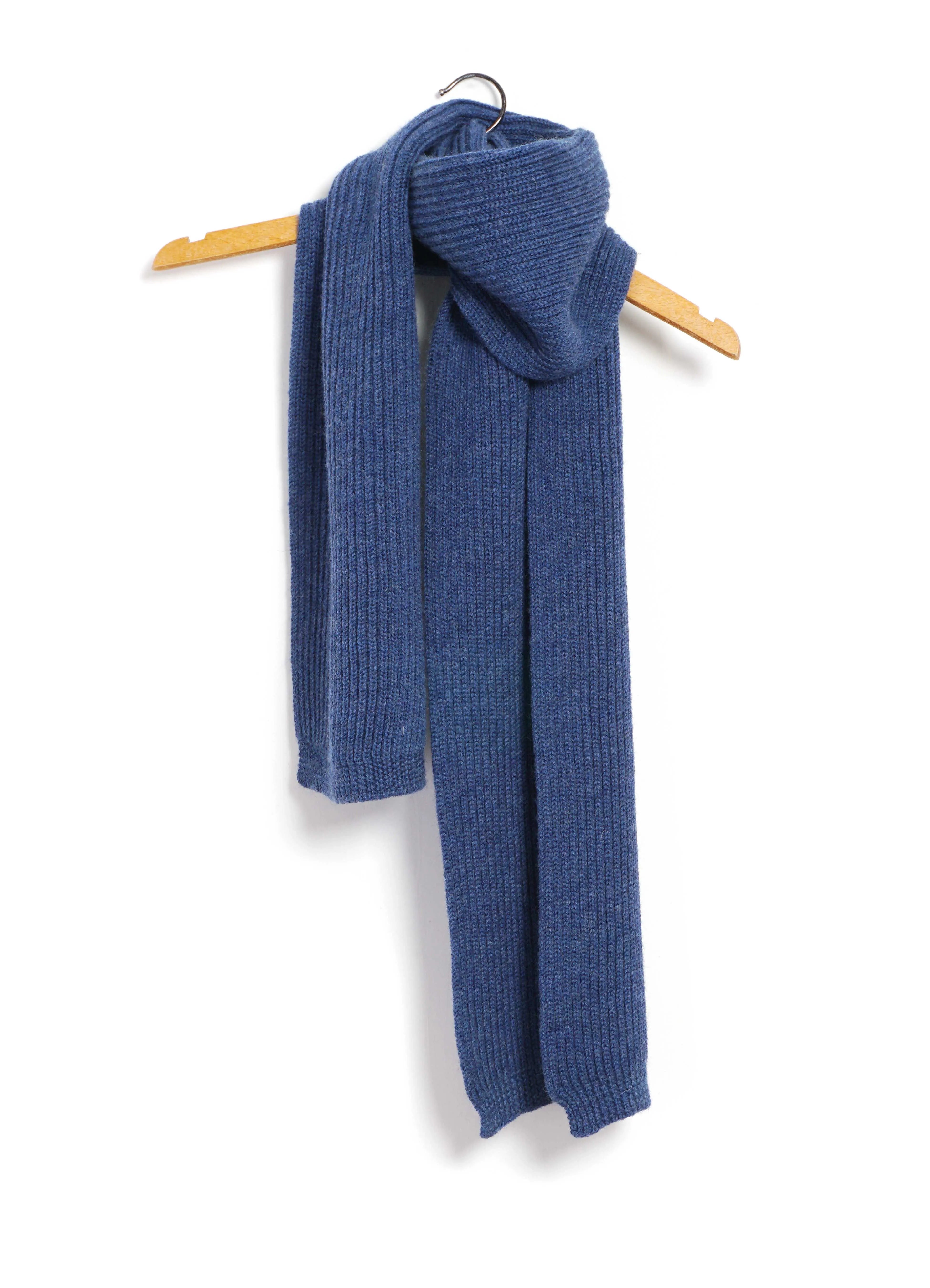 PETTER 28-06-3 | Knitted Rib Scarf | Middle Blue