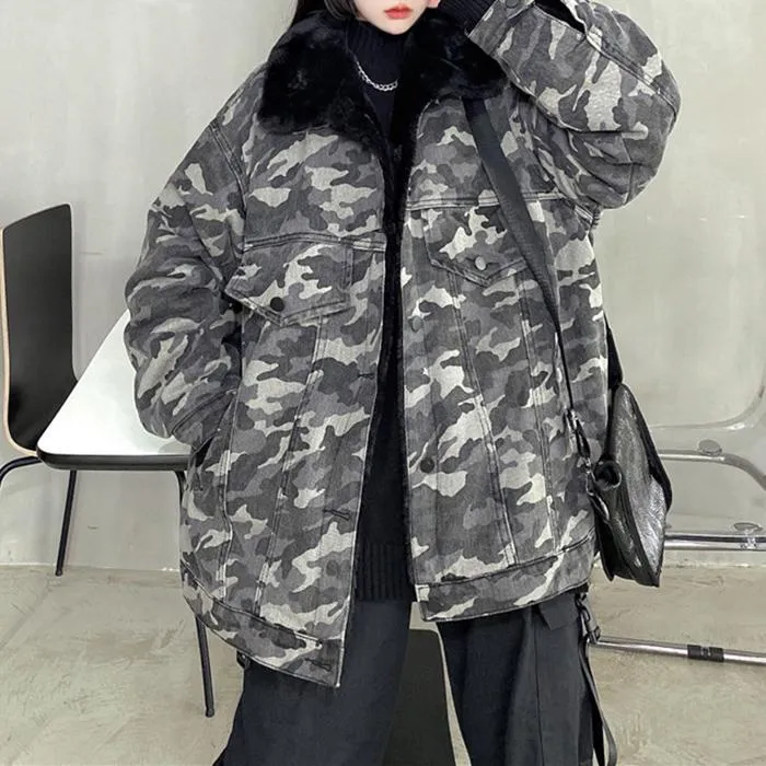 Streetwear Camouflage Fluffy Collar Denim Jacket