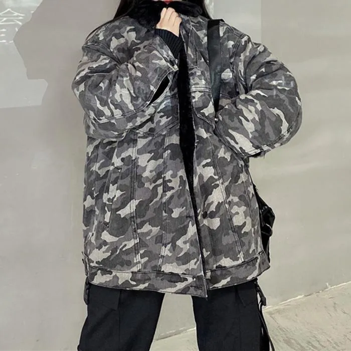 Streetwear Camouflage Fluffy Collar Denim Jacket