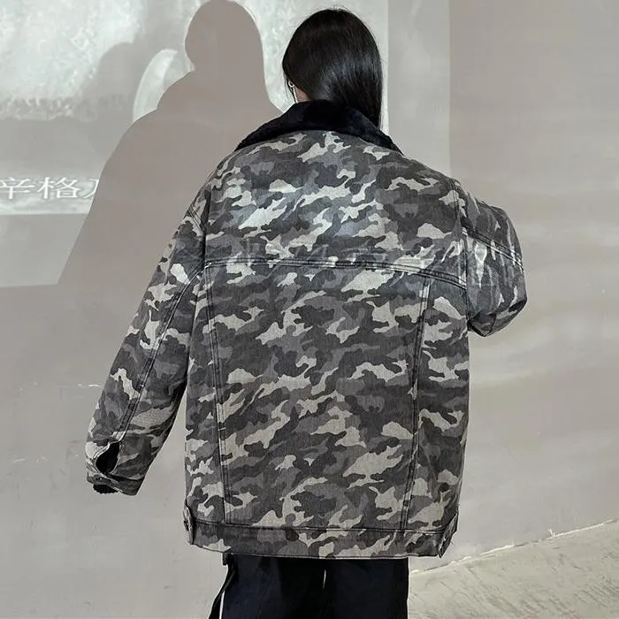 Streetwear Camouflage Fluffy Collar Denim Jacket