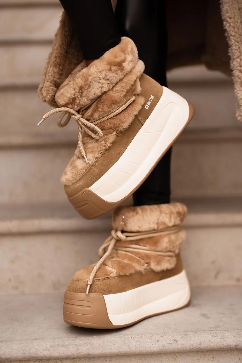 TEEK - Brown Canoe Laced Fluff Snow Boots